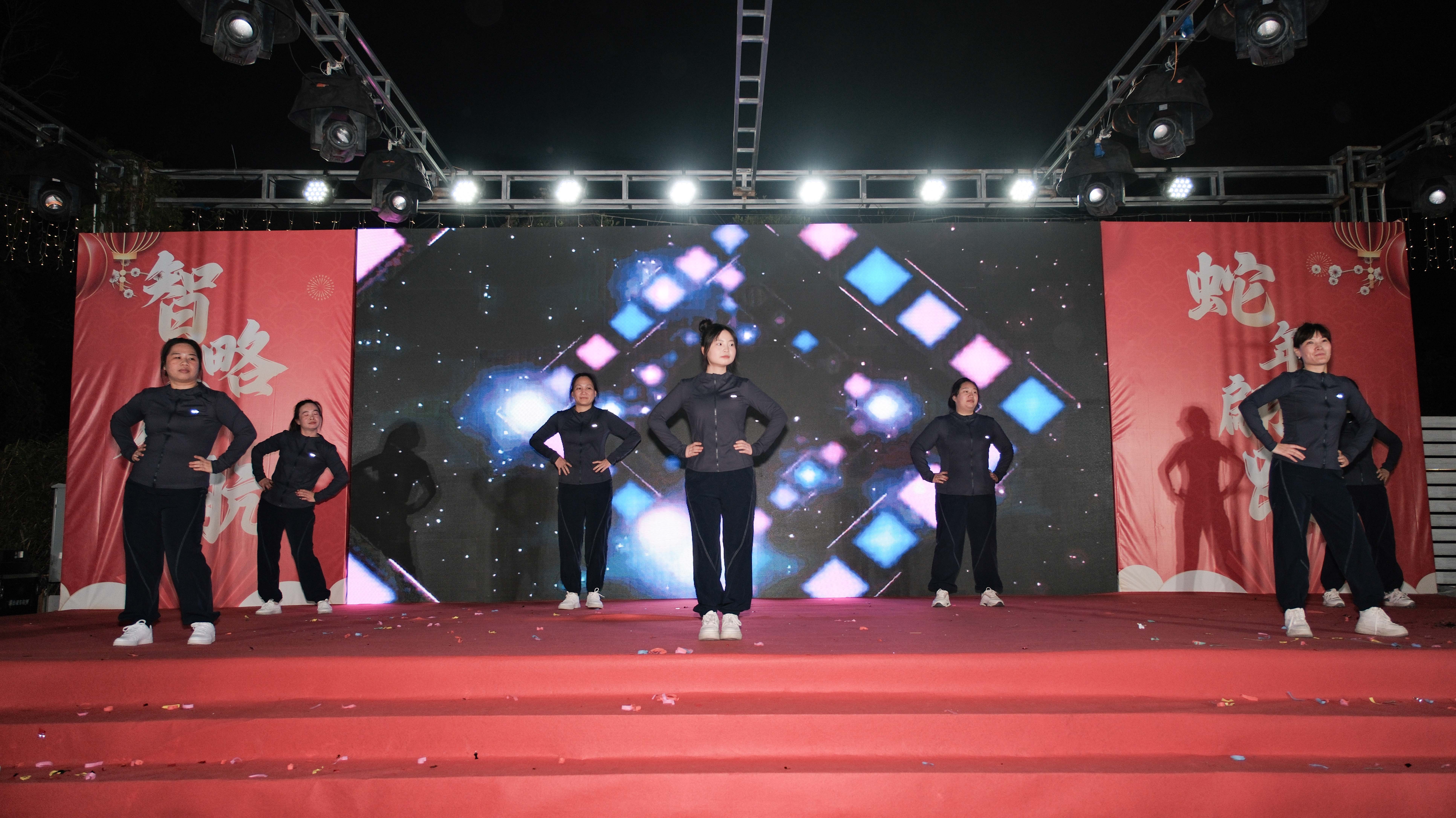 久信達(dá)科技2024年年會(huì)圓滿(mǎn)落幕：感恩同行，共創(chuàng)環(huán)保新未來(lái)，乘風(fēng)破浪，夢(mèng)想起航(圖10)